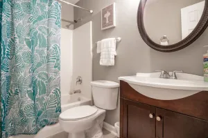 Image of Luxury 2-bedroom 1- full bath 10 mins from Atlanta Airport