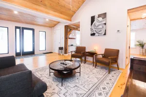 Image of Modern Creekside Stay with Hot Tub 10 mins to Downtown Hudson