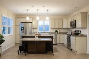 Image of Beautiful 2 bedroom apartment, close to Canandaigua lake