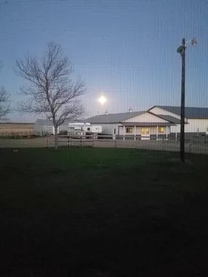 Image of Modern farmhouse oasis. - horses welcome