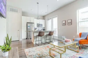 Image of Pool + Gym + Parking 1BR King Suite A