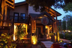 Image of Redwood Hyperion Suites