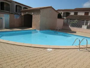 Image of Sunny 2BR Villa with Terrace, BBQ & Garage in Saint-Cyprien, 6 Guests, Near Beach & Aqualand