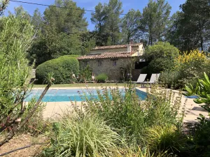 Image of Les 2 Palmiers :6 to 10 Family holidays in Provence