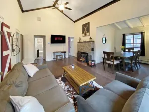 Image of Private Cabin in Multi Acre Park!