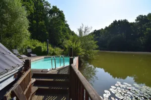 Image of Chalet avec piscine privée et lac à Sos