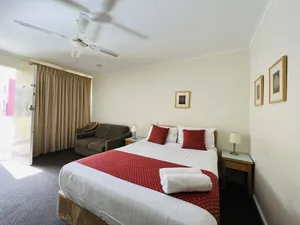 Image of 1ENSUITE GLENELG UNIT