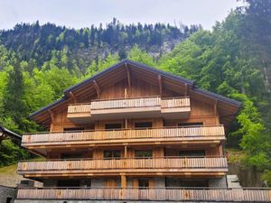 Image of Appartement neuf 62m², 6 pers, proche centre Montriond, terrasse, garage, casier à ski - FR-1-524-121