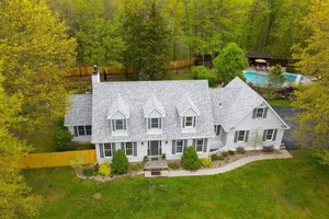Image of Modern Hudson Valley Oasis - 1.5hrs from NYC with heated pool, hot tub, sauna!
