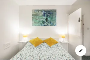 Image of Cheerful 3 bedroom entire home - newly furnished to a high standard.