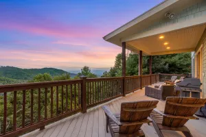 Image of Black Oak by Carolina Mornings | Chef’s Kitchen, Fireplace🔥 +Biltmore Pass