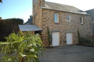 Image of cypres close to st malo