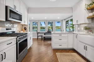 Image of Little Twin Lake Cottage, Relaxing Updated Lakehouse - All Sports Lake