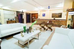 Image of Capital O 460 World Palace Hotel