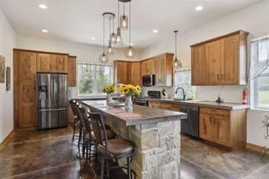 Image of Isabelle Creek Haven - Ultimate Group Getaway