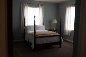 Image of Fondren Cottage - close to restaurants, hospitals. Cozy & comfy!