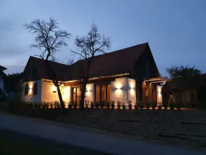 Image of \"Moritz\" in the feel-good oasis on the Trausdorfberg with sauna\/whirlpool