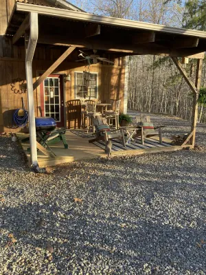 Image of Sawmill Cabin - 8 miles to TIEC