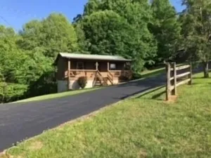 Image of The Bear's Den\/Dale Hollow Lake\/Eagle Cove\/Star Pointe