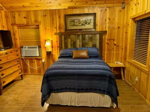 Image of Cabin at Sunset Ranch near Medina Lake - 4 person max