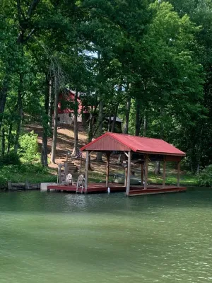 Image of Log Cabin\/Cottage on Watts Bar Lake