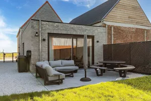 Image of Modern holiday home with garden