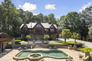 Image of Luxury Lakefront 5-Bedroom Cabin Private Pool & Lake, 40 mins from Atlanta