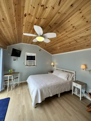 Image of Adorable Waterfront guest house