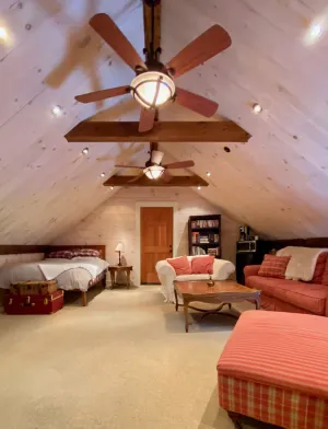 Image of Cozy 2 BR Apartment in Quaint New England Town