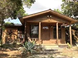 Image of Rockin' B Ranch Ranch Love Shack