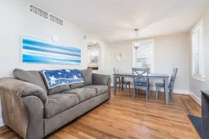 Image of ★4min walk KelloggPark★Dtown Plymouth★Parking★WD★