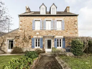 Image of Beautiful private villa for 8 people with WIFI, TV, pets allowed and parking