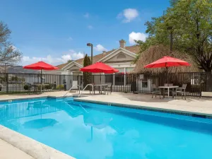 Image of Exhilarating escapade! Unit with Fully-equipped Kitchen and FREE Breakfast!