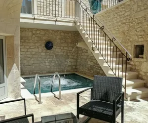 Image of Maison de village, avec piscine, Saint-Restitut