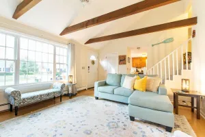 Image of Stylish Home Dog Friendly Close to Beach