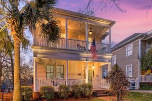 Image of Historic Southern Beauty 4bed Charming Cola Home!