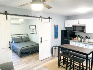 Image of Tiny house- near Duke University\/Hospital, walk to food