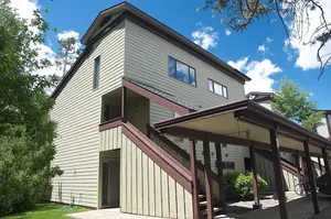 Image of Nestle into the peace and quiet of the Aspens