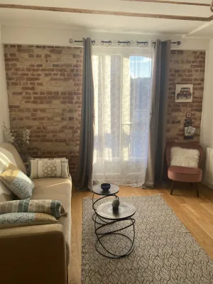 Image of Cozy n'est near train station and beach