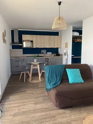 Image of Charming new home between lake and town center