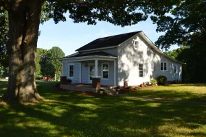 Image of Entire home, quiet pastoral setting, 2 miles from Liberty University Campus