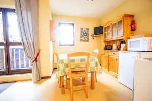 Image of 50m from resort center, 1st floor, balcony, parking, tv, ski locker, 30m², La Norma