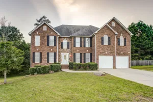Image of 🌴Paradise of Atlanta🌴 4BR\/3BTH⭐️2 Game Rm⭐️2 Fireplaces⭐️10 min from Airport