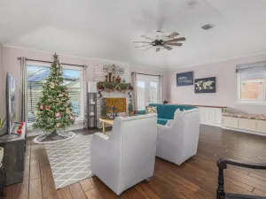 Image of Spacious & cozy house near downtown Houston