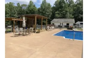 Image of Newly remodeled poolside studio apartment on 6 acre horse farm
