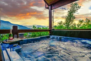 Image of Your Gatlinburg Getaway • Mountain Retreat - Diamond in the Bluff