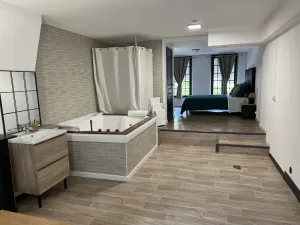 Image of Superb private jacuzzi room with relaxation lounge
