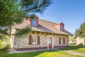 Image of Luxurious villa with bath and dishwasher near a nature reserve