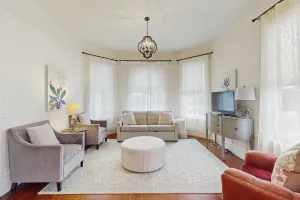 Image of Gorgeous, newly-refinished home consisting of two separate rentals