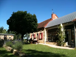 Image of Renovated Farmhouse: Countryside Charm, Modern Comforts, Sleeps 10, Pet-Friendly